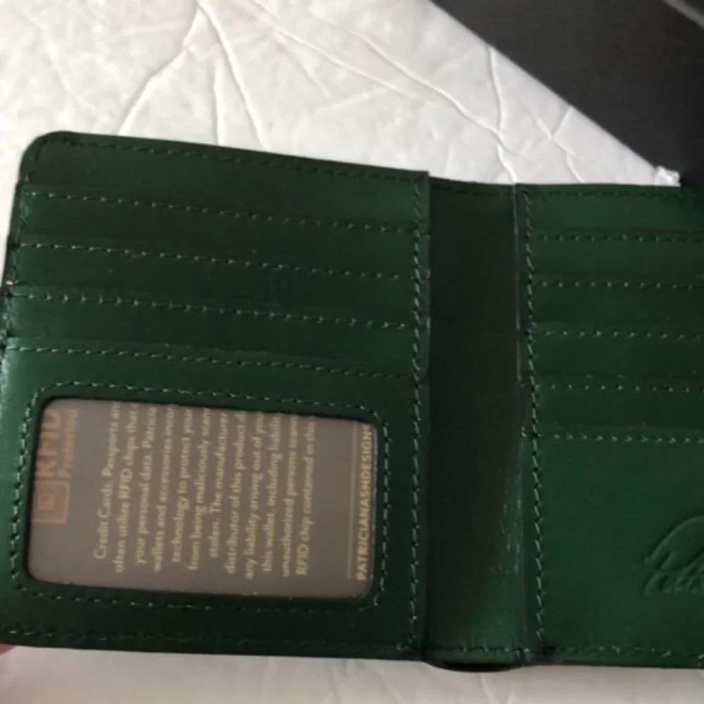 PATRICIA NASH Wallet Reiti Bi-Fold Tooled Leather RFID Green in Box
